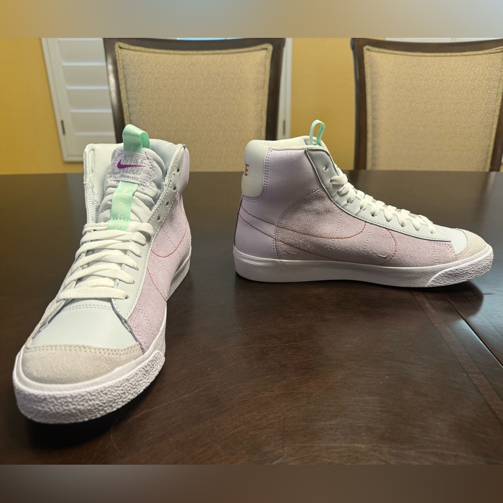 New Nike Blazer Mid 77 Lilac Sneaker Shoes - Picture 7 of 13